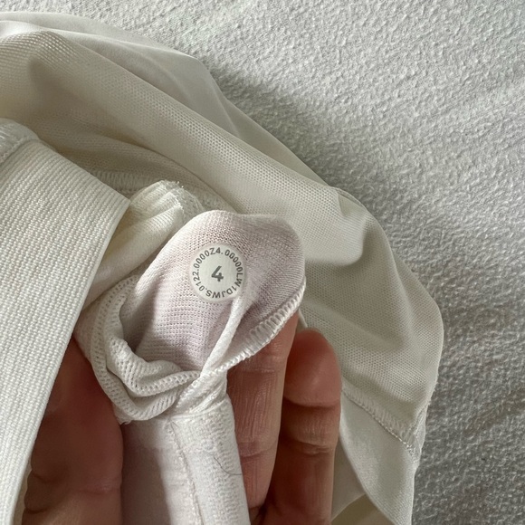 Lululemon Invigorate Training Top - Picture 4 of 4